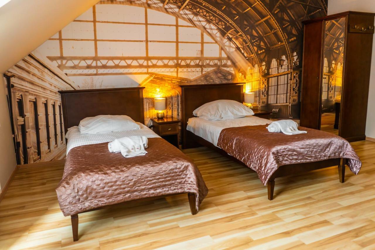 Dworek Helena Hotel Biala Podlaska Ngoại thất bức ảnh