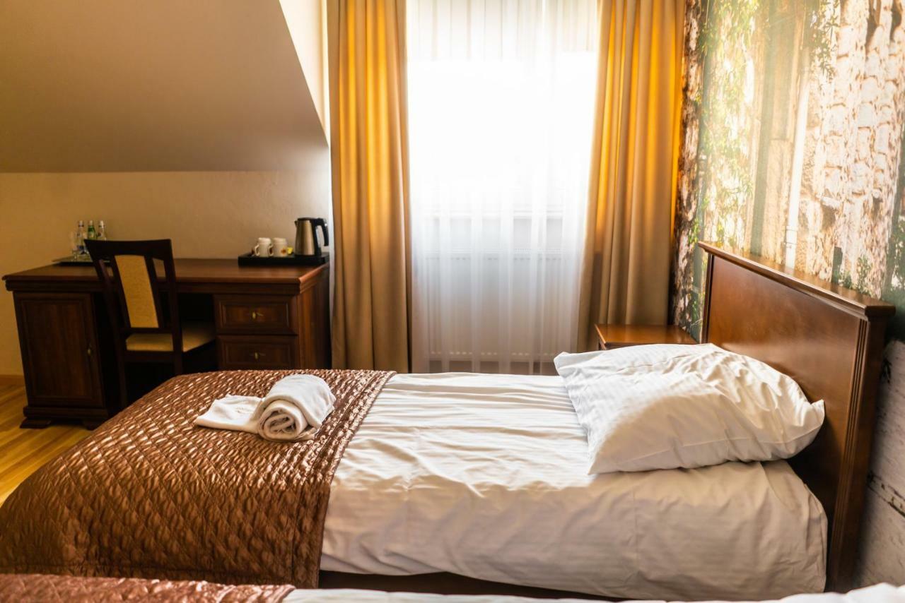 Dworek Helena Biala Podlaska Ngoại thất bức ảnh