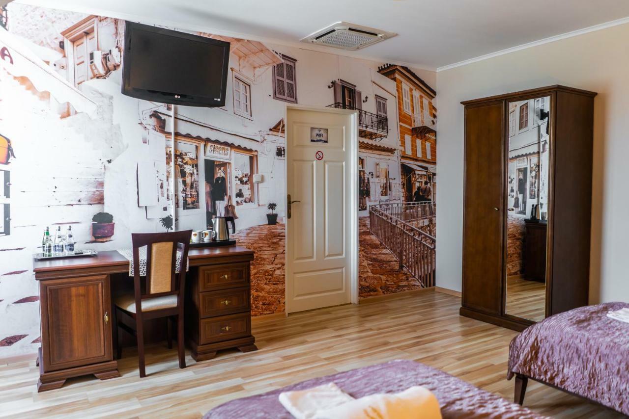Dworek Helena Biala Podlaska Ngoại thất bức ảnh