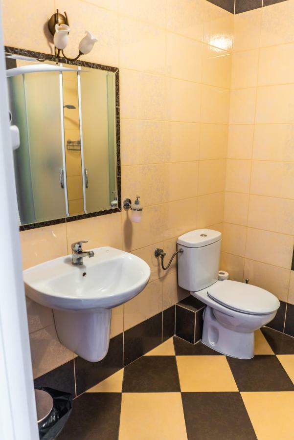 Dworek Helena Biala Podlaska Ngoại thất bức ảnh